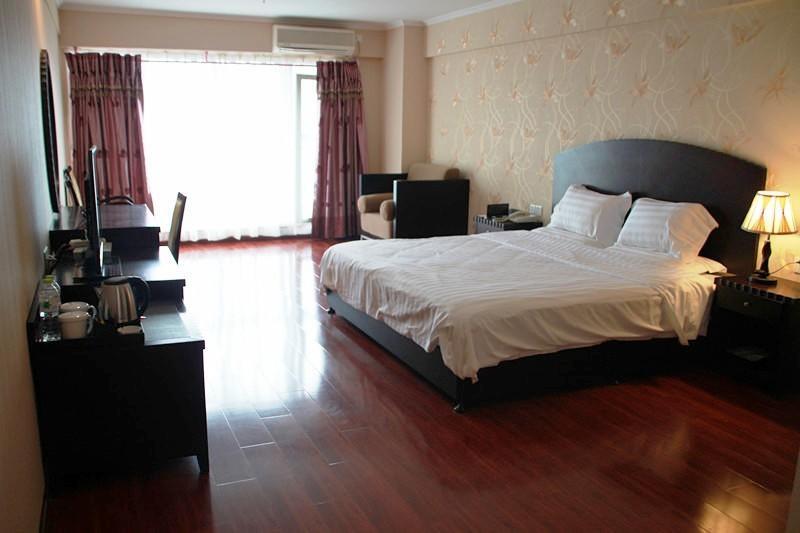 Starway Hotel Chongqing Nanping Wanda חדר תמונה